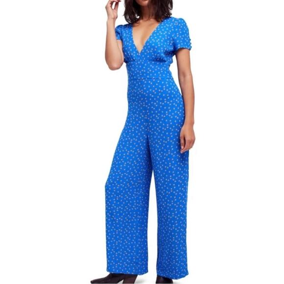 NWT Free People Mia Jumpsuit Blue Floral Size 0 - Picture 1 of 13